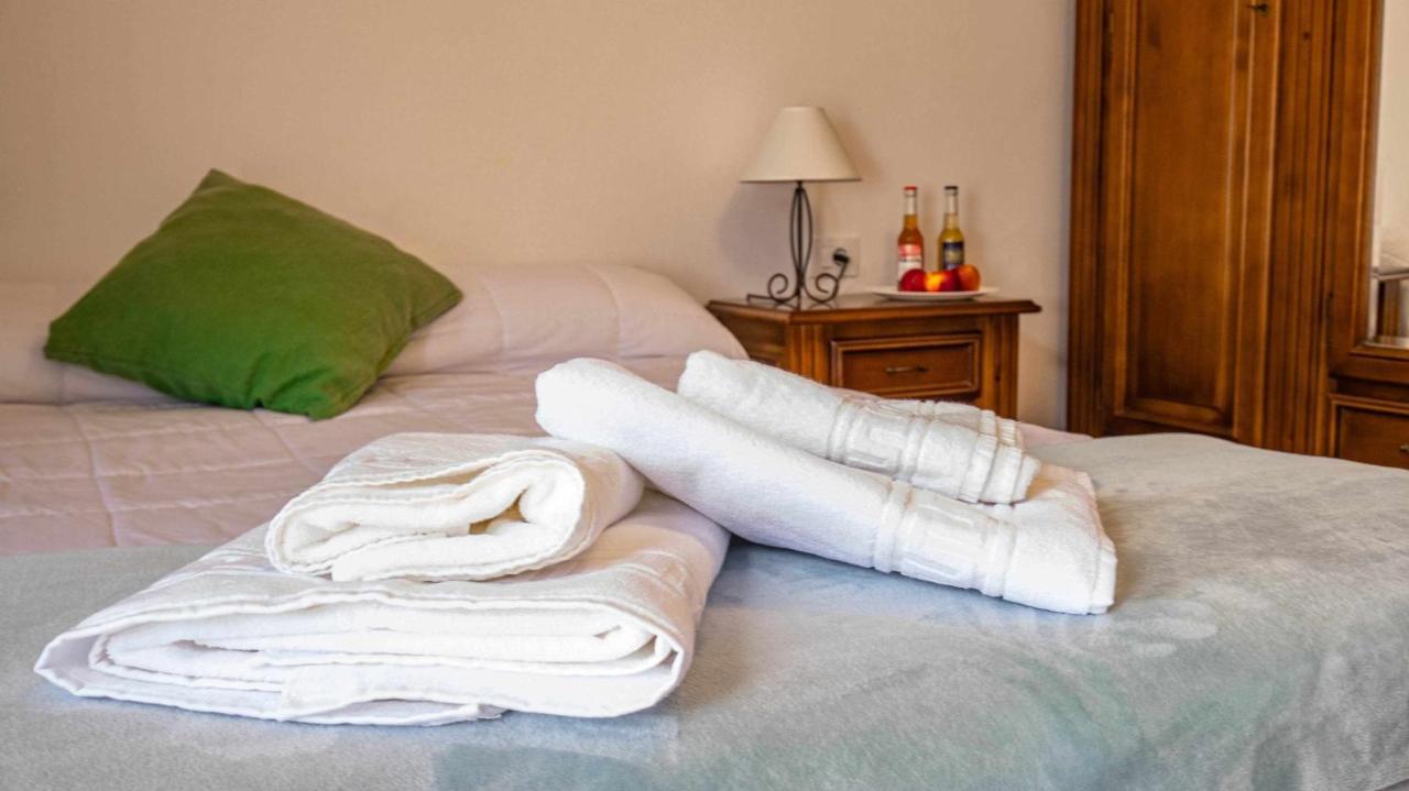 Canary Bio Hostel Tenerife ลอส เรอาเลคอส ภายนอก รูปภาพ