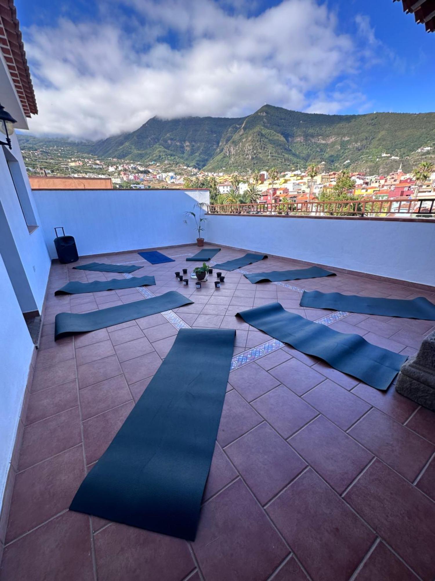 Canary Bio Hostel Tenerife ลอส เรอาเลคอส ภายนอก รูปภาพ